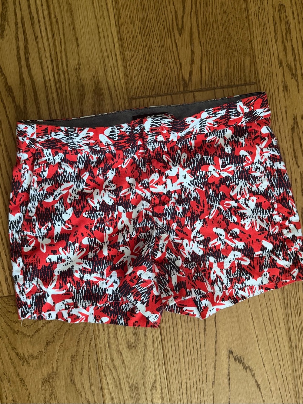 Banana Republic - Hampton Fit Size 2 - Orange, Navy & White Print Shorts